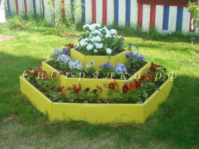 Клумба "Альпийская горка" в Казани Клумба "Альпийская горка" в Казани